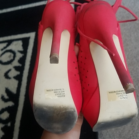 Heels - Picture 3 of 5